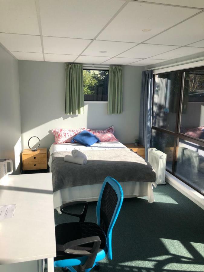 West Lake One Bedroom Accommodation * Christchurch